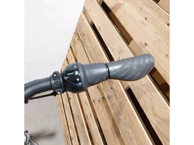 Elektrische damesfiets, univega, wit - afbeelding 5 van  14