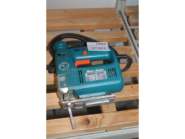 Elektrische decoupeerzaag black & decker. - afbeelding 2 van  2