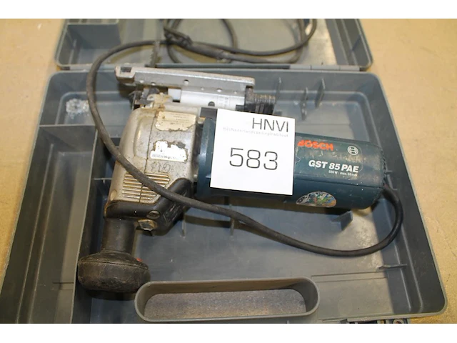 Elektrische decoupeerzaag bosch gst85pa in kunststof koffer. - afbeelding 1 van  1