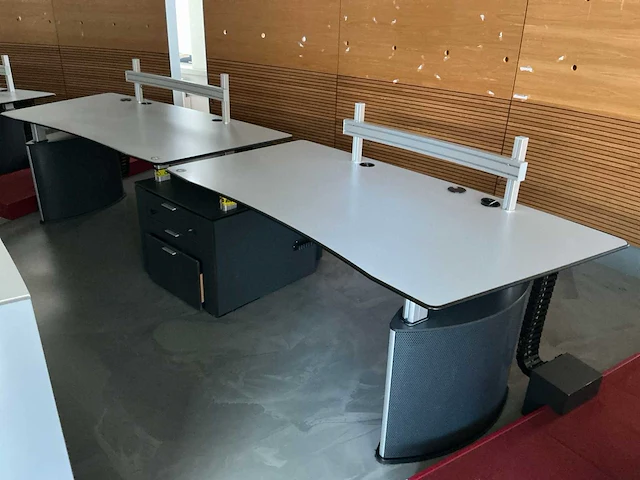 Elektrische dubbel bureau - afbeelding 1 van  18