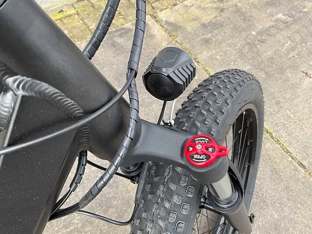 Elektrische fat bike mtb - afbeelding 7 van  8