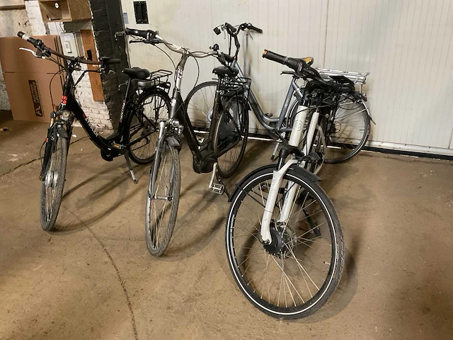 Elektrische fiets (4x) - afbeelding 1 van  15