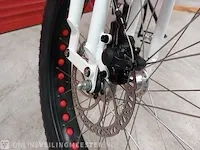 Elektrische fiets beach cruiser, wit, bouwjaar 2023 - afbeelding 6 van  25