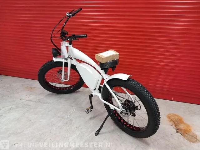 Elektrische fiets beach cruiser, wit, bouwjaar 2023 - afbeelding 19 van  25