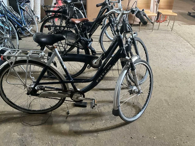 Elektrische fiets fietsen en onderdelen partij - afbeelding 9 van  13