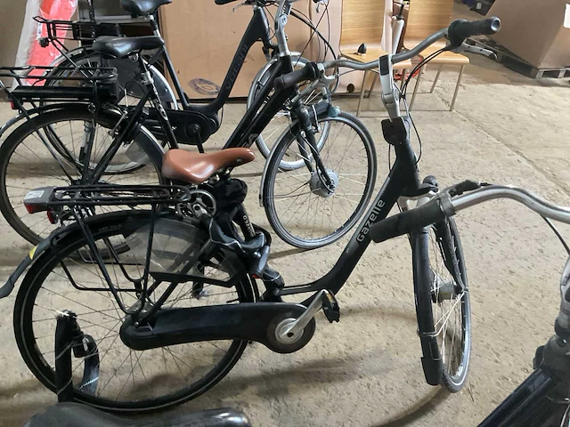 Elektrische fiets fietsen en onderdelen partij - afbeelding 10 van  13