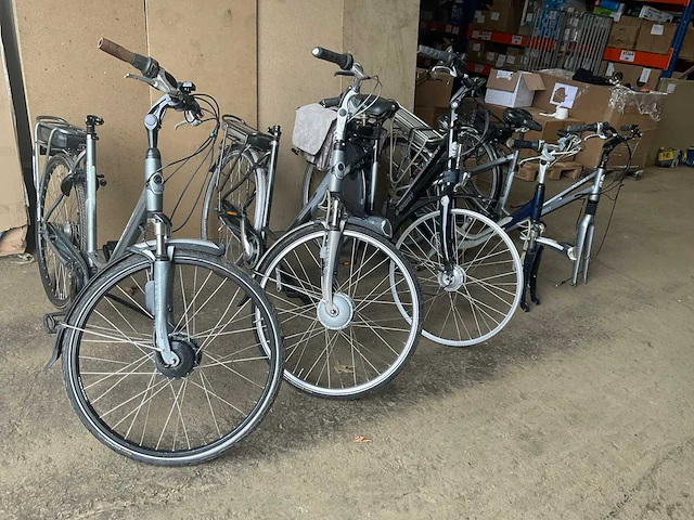 Elektrische fiets voor onderdelen (5x) - afbeelding 1 van  10