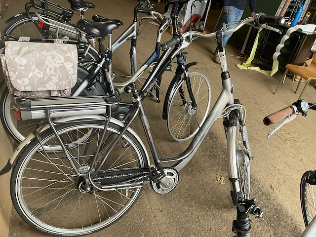 Elektrische fiets voor onderdelen (5x) - afbeelding 5 van  10