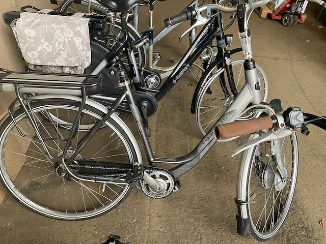 Elektrische fiets voor onderdelen (5x) - afbeelding 6 van  10