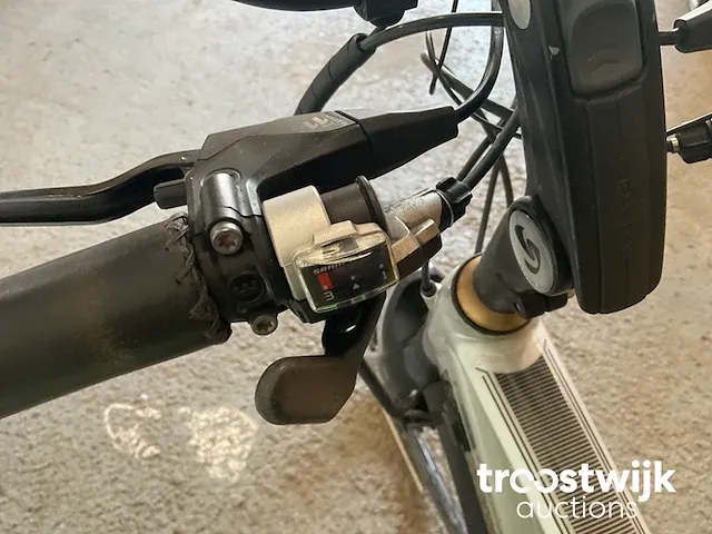 Elektrische fiets - afbeelding 7 van  8