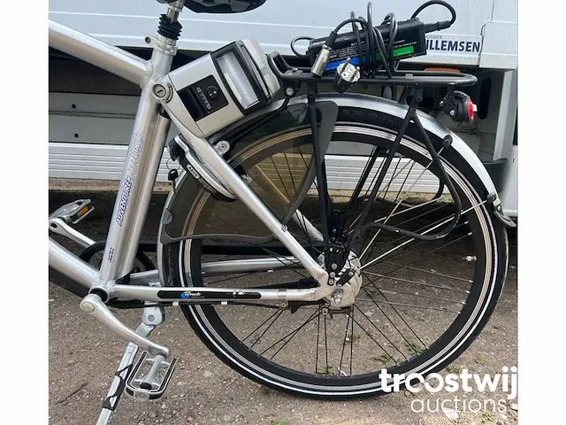 Elektrische fiets - afbeelding 2 van  8