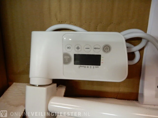 Elektrische handdoekradiator rettig, bagana, wit, 1222x 500 - afbeelding 2 van  2