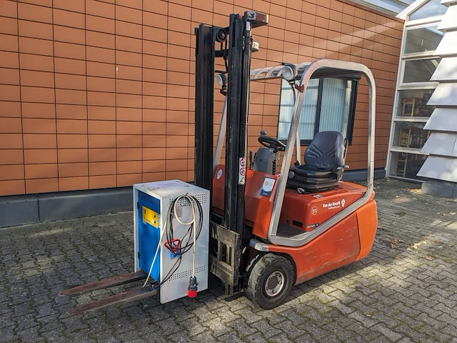 Elektrische heftruck, bt, cargo cbe15, rood, 2004 - afbeelding 3 van  28