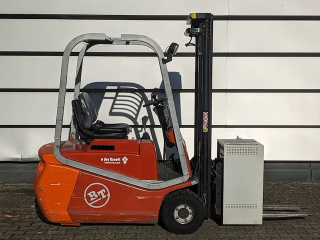 Elektrische heftruck, bt, cargo cbe15, rood, 2004 - afbeelding 1 van  28