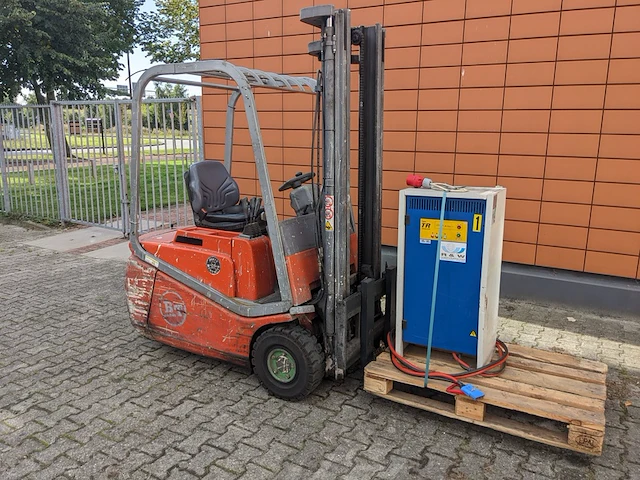 Elektrische heftruck, bt, cbe1.2t, rood, 2003 - afbeelding 8 van  34