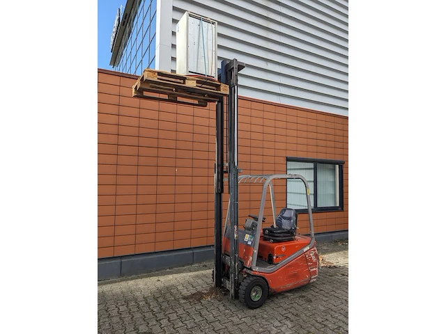 Elektrische heftruck, bt, cbe1.2t, rood, 2003 - afbeelding 32 van  34