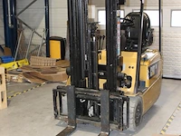 Elektrische heftruck caterpillar 10. bouwjaar 2011 . maximale hefhoogte 480 cm. maximale hefgewicht 1000 kg... - afbeelding 2 van  7