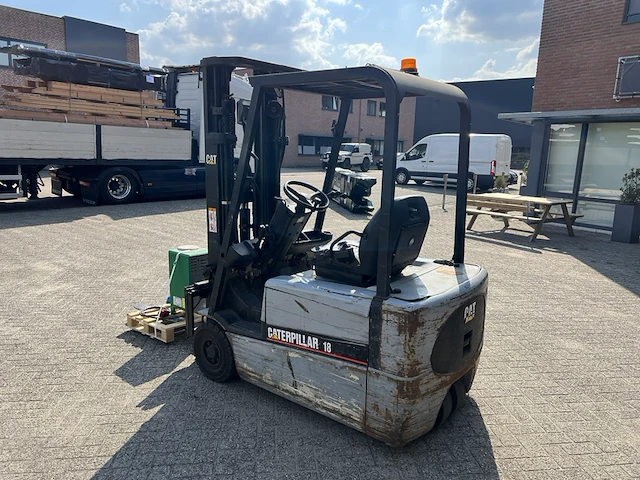 Elektrische heftruck, caterpillar, 1800 kg, 1999 - afbeelding 38 van  42