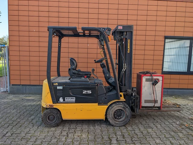 Elektrische heftruck, deawoo, b25x, geel, 2005 - afbeelding 1 van  31
