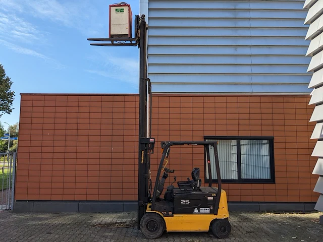 Elektrische heftruck, deawoo, b25x, geel, 2005 - afbeelding 27 van  31