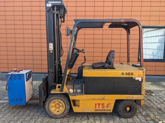Elektrische heftruck, deawoo, b30s, geel/blauw, 1998 - afbeelding 8 van  36