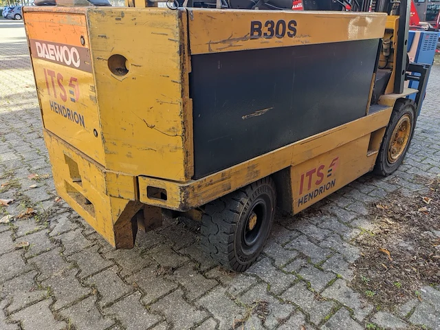 Elektrische heftruck, deawoo, b30s, geel/blauw, 1998 - afbeelding 11 van  36