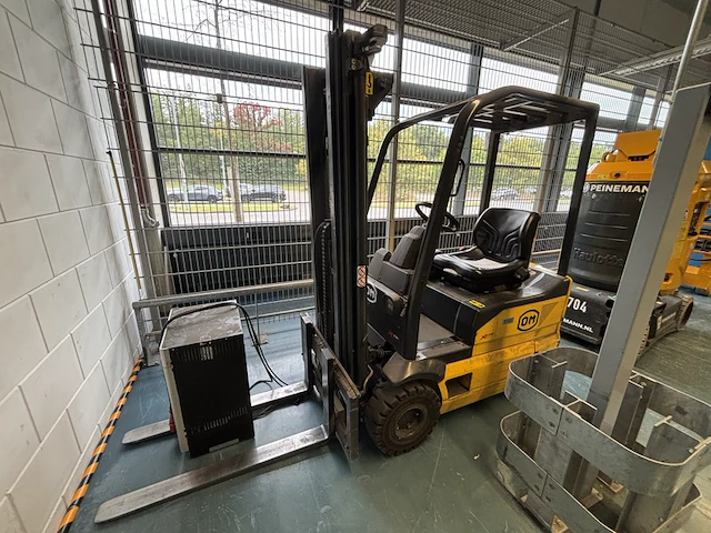 Elektrische heftruck, om pimespo, xe 15 3ac, geel, 2012 - afbeelding 1 van  51