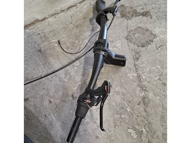 Elektrische herenfiets in onderdelen, vioord - afbeelding 10 van  11