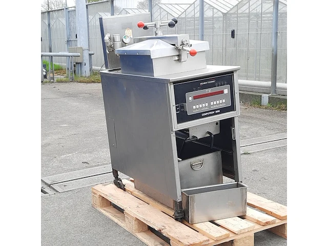 Elektrische hogedruk friteuse, henny penny, computron 8000 - afbeelding 1 van  13