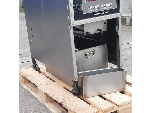 Elektrische hogedruk friteuse, henny penny, computron 8000 - afbeelding 7 van  13