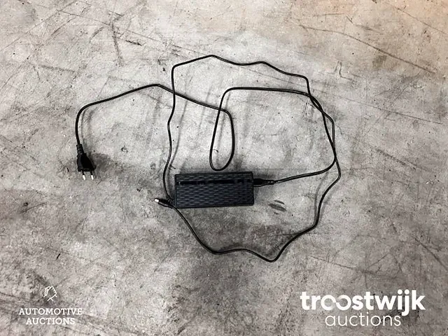 Elektrische kickscooter / step - afbeelding 7 van  9
