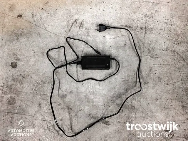Elektrische kickscooter / step - afbeelding 8 van  9
