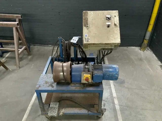 Elektrische lier - afbeelding 2 van  3