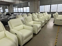 Elektrische lounge fateuil, beige, 2025 - afbeelding 3 van  4
