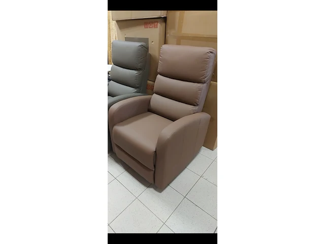 Elektrische lounge fateuil, red brown, 2025 - afbeelding 1 van  2