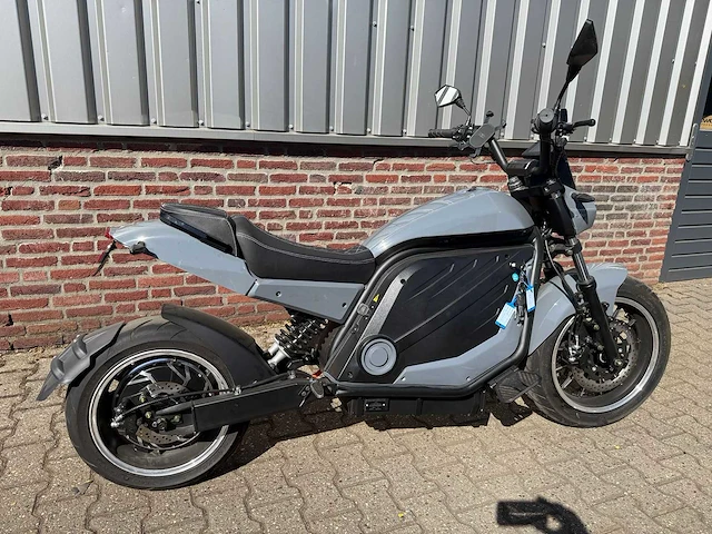 Elektrische motorfiets - afbeelding 9 van  15