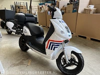 Elektrische motor/scooter 80 km p/u 'police' edrive, cargo job - afbeelding 6 van  13
