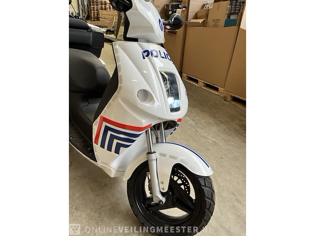 Elektrische motor/scooter 80 km p/u 'police' edrive, cargo job - afbeelding 7 van  13