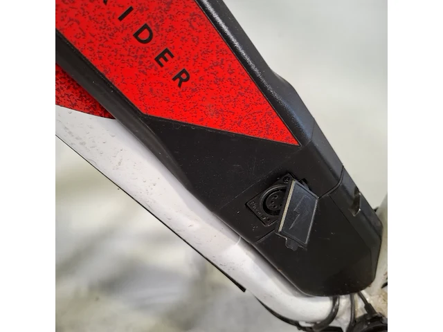 Elektrische mountainbike rockrider, st-100, bouwjaar 2017 - afbeelding 8 van  17
