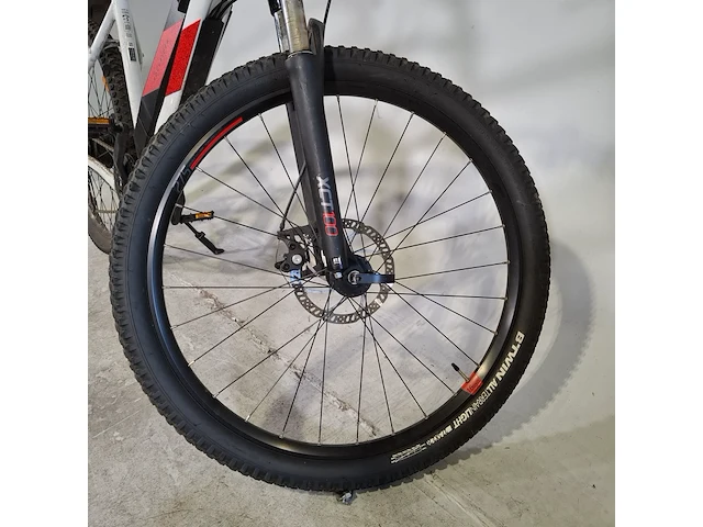 Elektrische mountainbike rockrider, st-100, bouwjaar 2017 - afbeelding 13 van  17