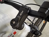 Elektrische mountainbike, rockrider, st100 - afbeelding 7 van  21