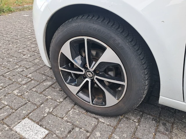 Elektrische personenauto renault, zoë r90 intens | 40 kwh accu, bouwjaar 2018 - afbeelding 16 van  56