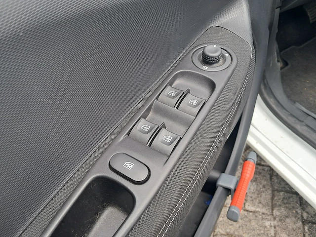 Elektrische personenauto renault, zoë r90 intens | 40 kwh accu, bouwjaar 2018 - afbeelding 38 van  56