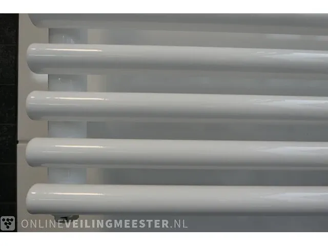 Elektrische radiator antrax it, wit ral 9016 - afbeelding 4 van  6
