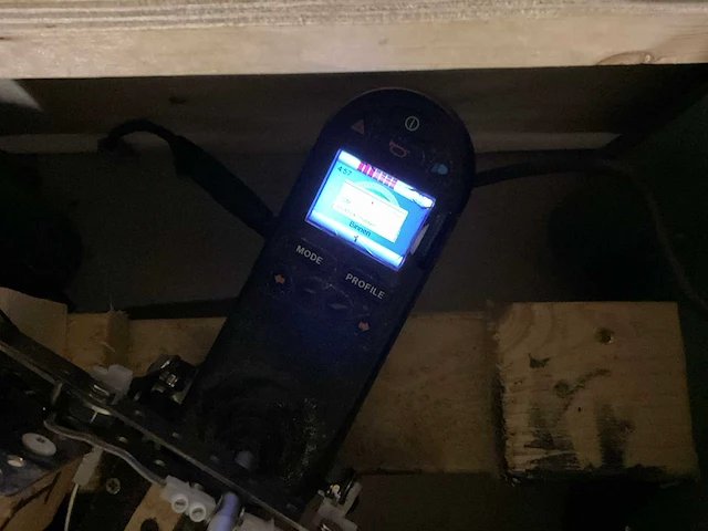 Elektrische roeiboot - afbeelding 8 van  9