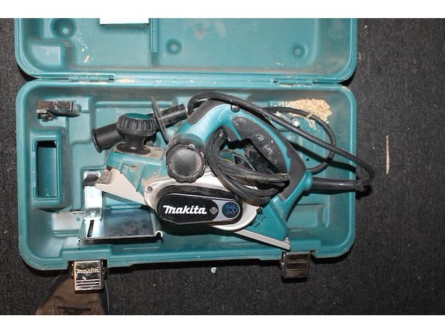 Elektrische schaaf makita kp081oc in koffer. - afbeelding 2 van  2