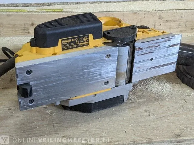 Elektrische schaafmachine dewalt, d26500-qs - afbeelding 7 van  8