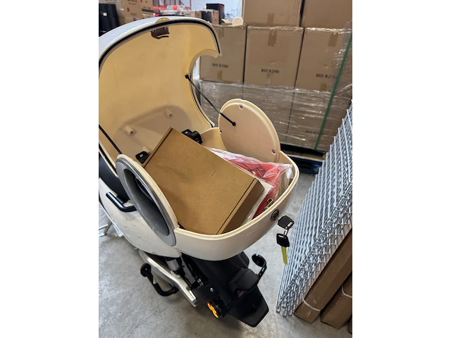 Elektrische scooter 25 km p/u, edrive, milano, wit - afbeelding 2 van  10