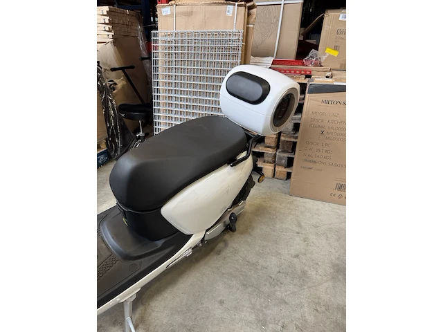 Elektrische scooter 25 km p/u, edrive, milano, wit - afbeelding 8 van  10