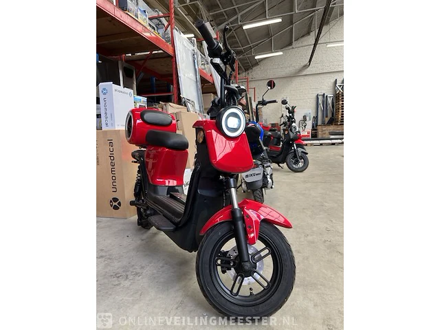 Elektrische scooter 25 km p/u edrive, verona - afbeelding 1 van  10